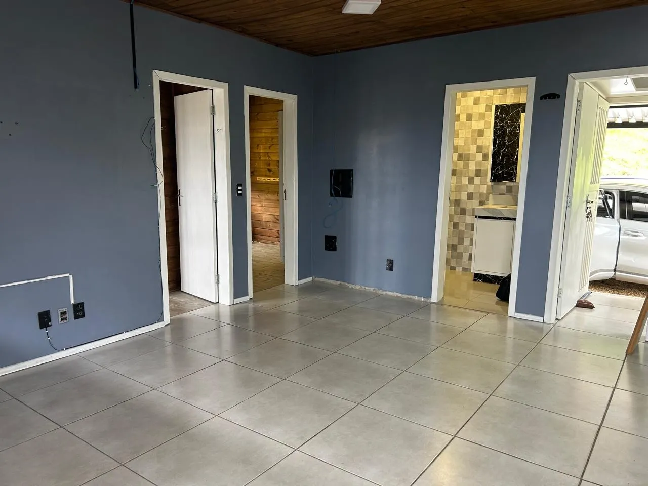 CASA DE MADEIRA ESTILO CASA DE CAMPO - BAIRRO ESCOLA AGRICOLA — foto 7