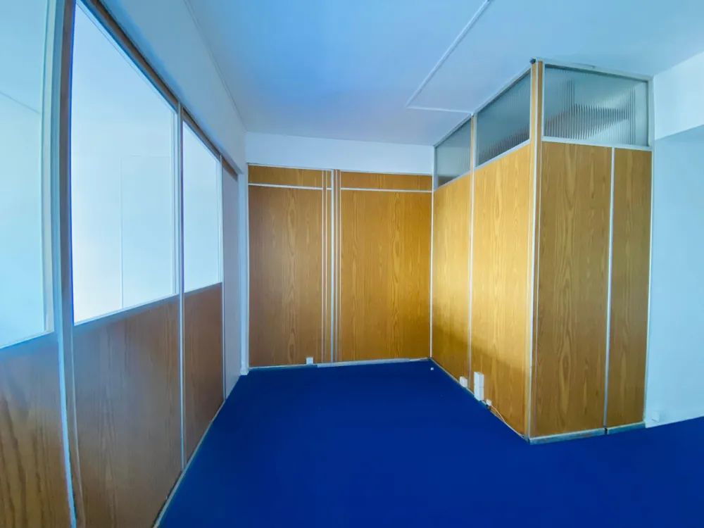 LOCAÇÃO SALA COMERCIAL NO CENTRO DE BLUMENAU — foto 3