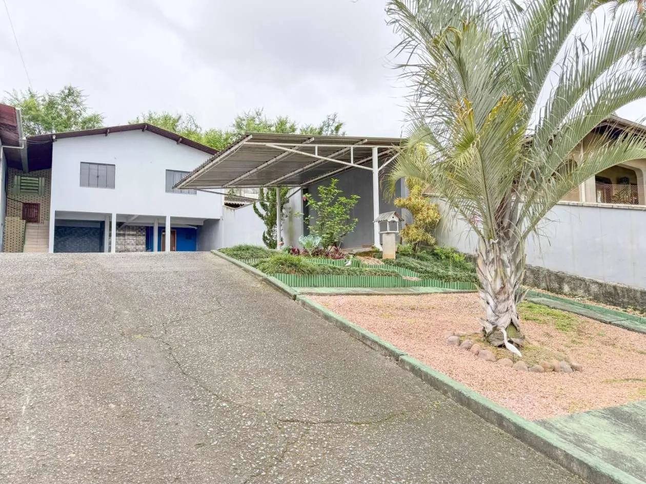 Casa para Venda em Blumenau, Itoupavazinha, 2 dormitórios, 1 banheiro, 2 vagas - foto 1