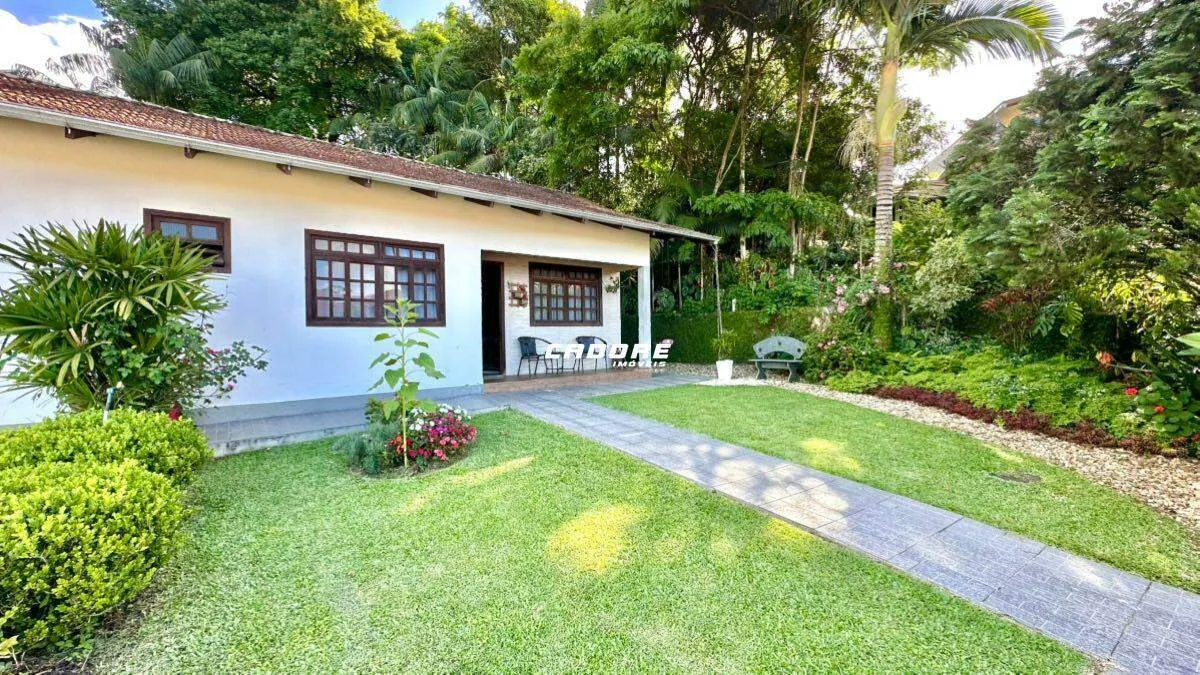Linda casa com amplo pátio, lagoa e área de festas !! — foto 5