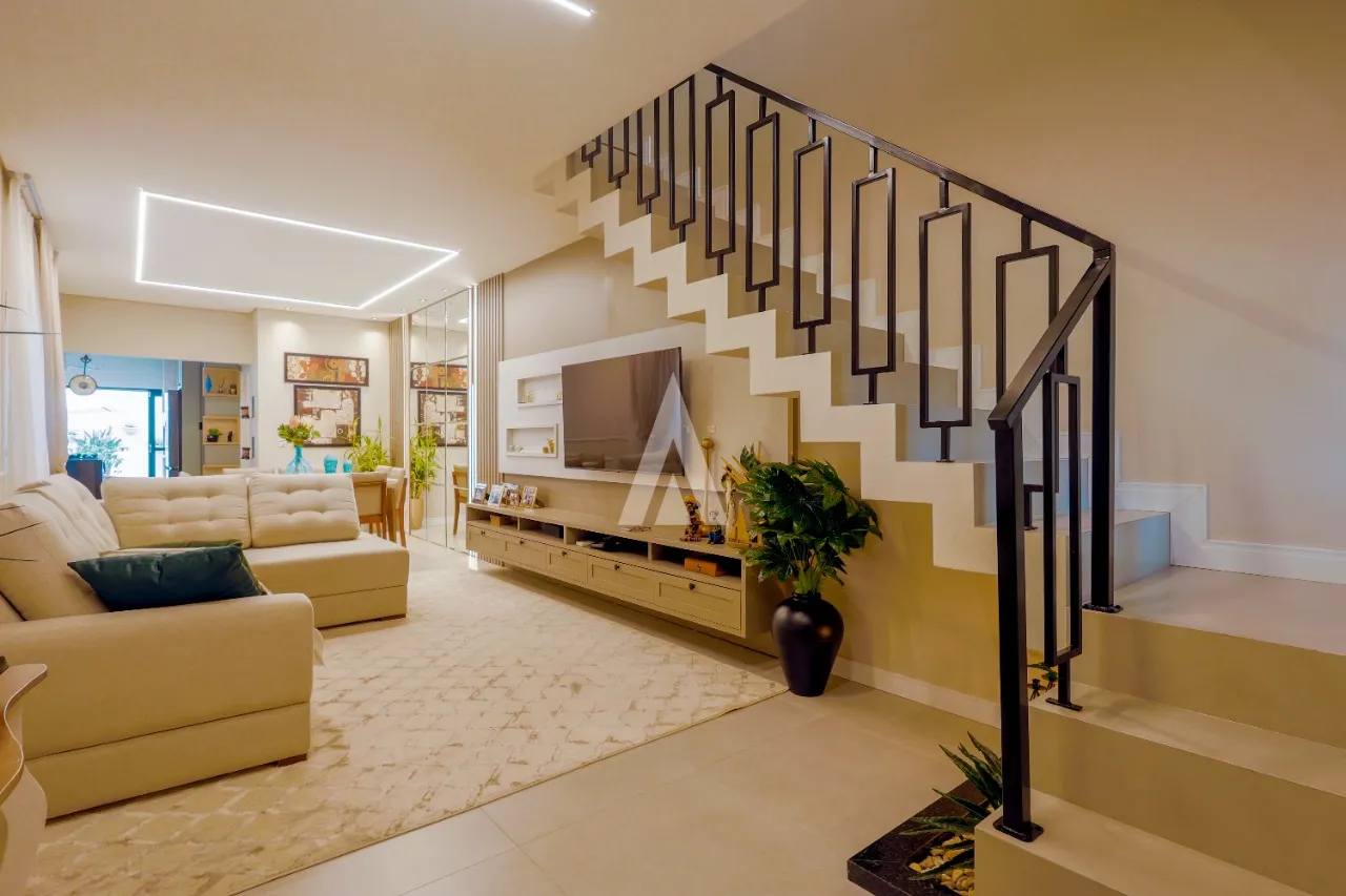 Casa com 1 suíte e 2 quartos à venda no bairro Glória em Joinville-SC por R$1.285.000,00. — foto 3