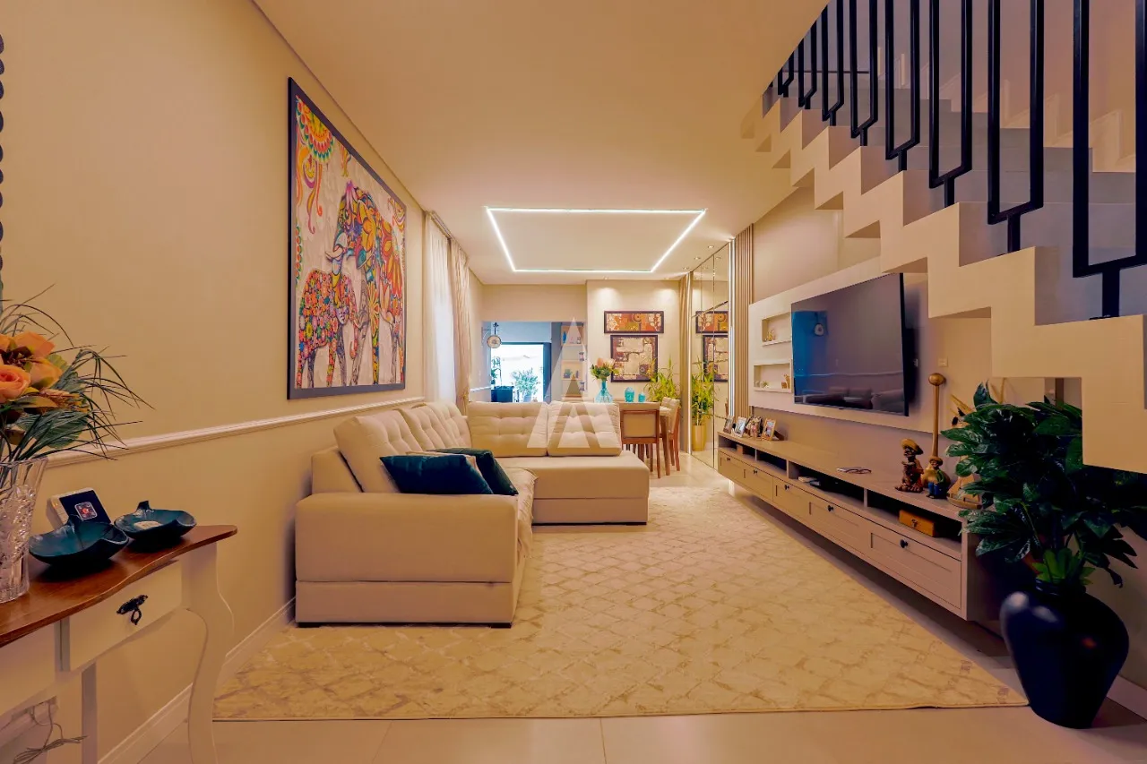 Casa com 1 suíte e 2 quartos à venda no bairro Glória em Joinville-SC por R$1.285.000,00. — foto 2