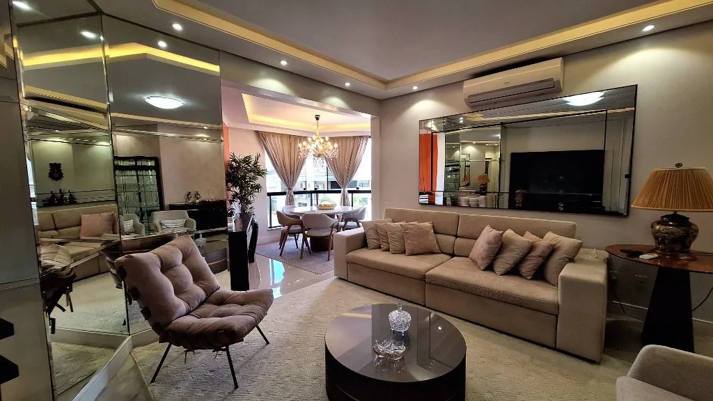 Apartamento em Florianópolis - foto 1