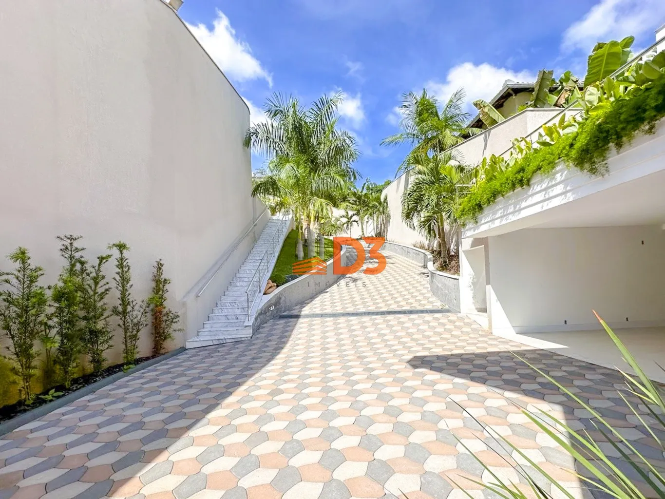 Casa De Alto Padrão com 3 Dormitórios Sendo 3 Suítes e Um Amplo Espaço Externo — foto 6