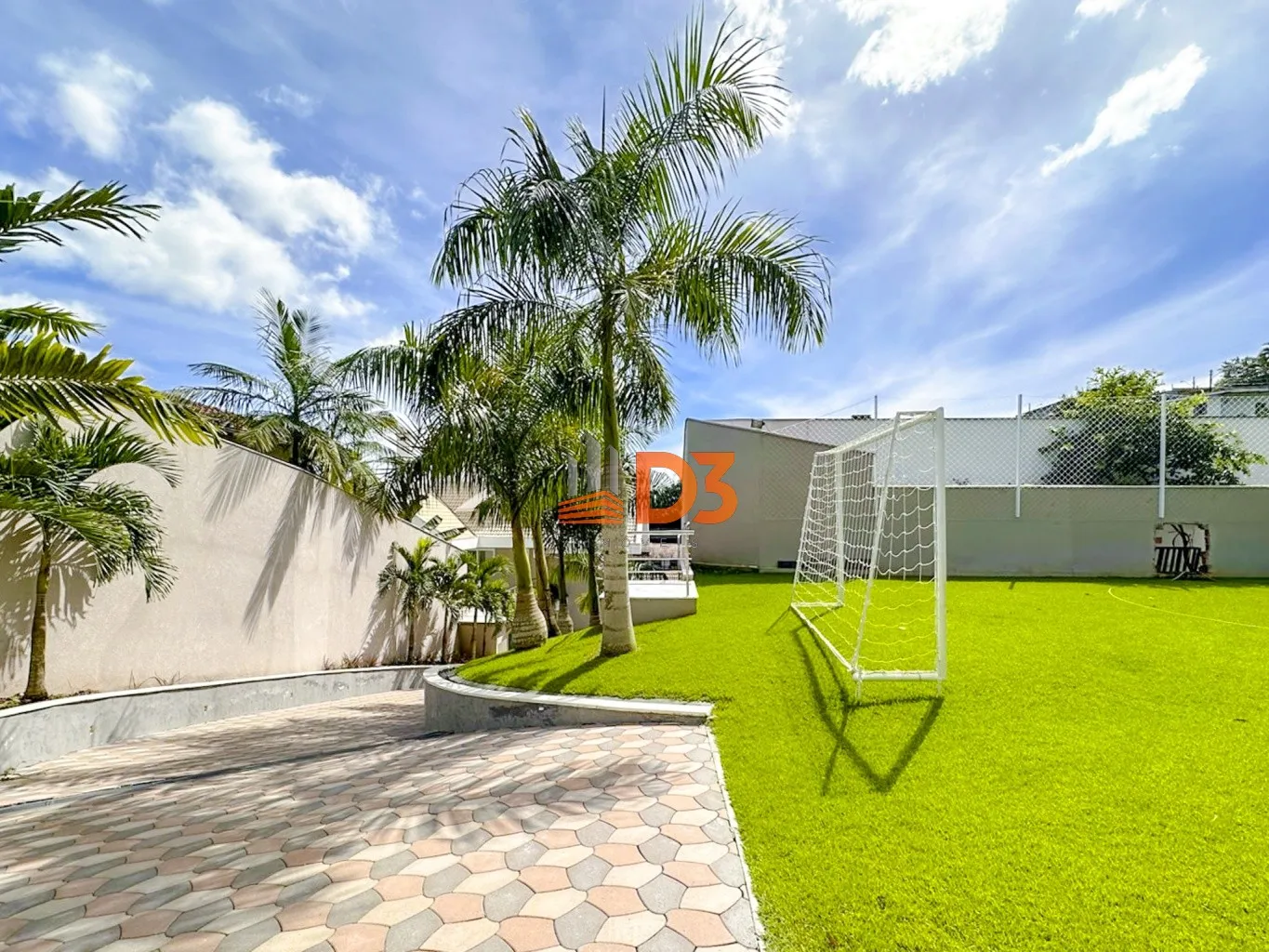 Casa De Alto Padrão com 3 Dormitórios Sendo 3 Suítes e Um Amplo Espaço Externo — foto 7
