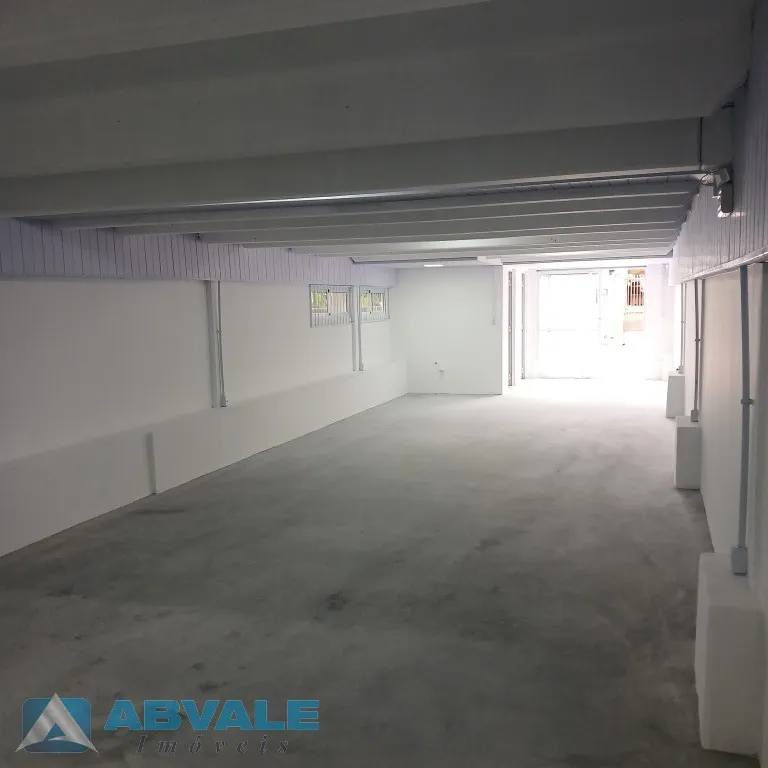 SALA TERRÉA - PAVIMENTO SUB SOLO no BAIRRO GARCIA, com 2 Banheiros. Localização estratégica próximo à Cooper, Farmácia Panvel e Colégio Santos Dumont. Agende sua visita — foto 5