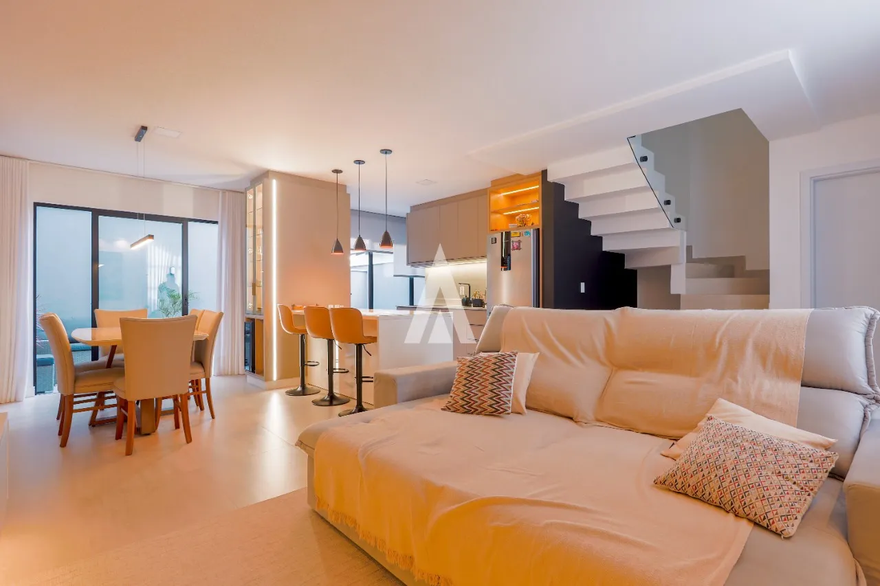 Casa com 1 suíte e 2 quartos à venda no bairro Bom Retiro em Joinville-SC De R$1.099.000,00 por R$ 999.900,00 - foto 1