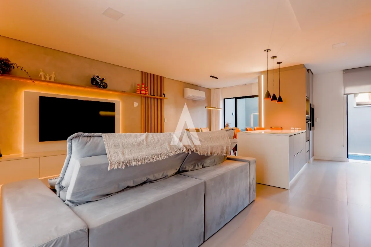 Casa com 1 suíte e 2 quartos à venda no bairro Bom Retiro em Joinville-SC De R$1.099.000,00 por R$ 999.900,00 — foto 2
