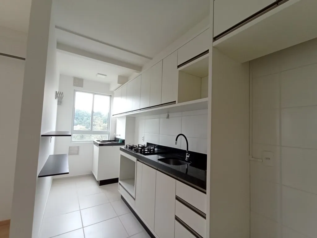 Apartamento com 2 quarto(s) à venda no bairro BUCAREIN em JOINVILLE, por R$ 340.000.00. — foto 4