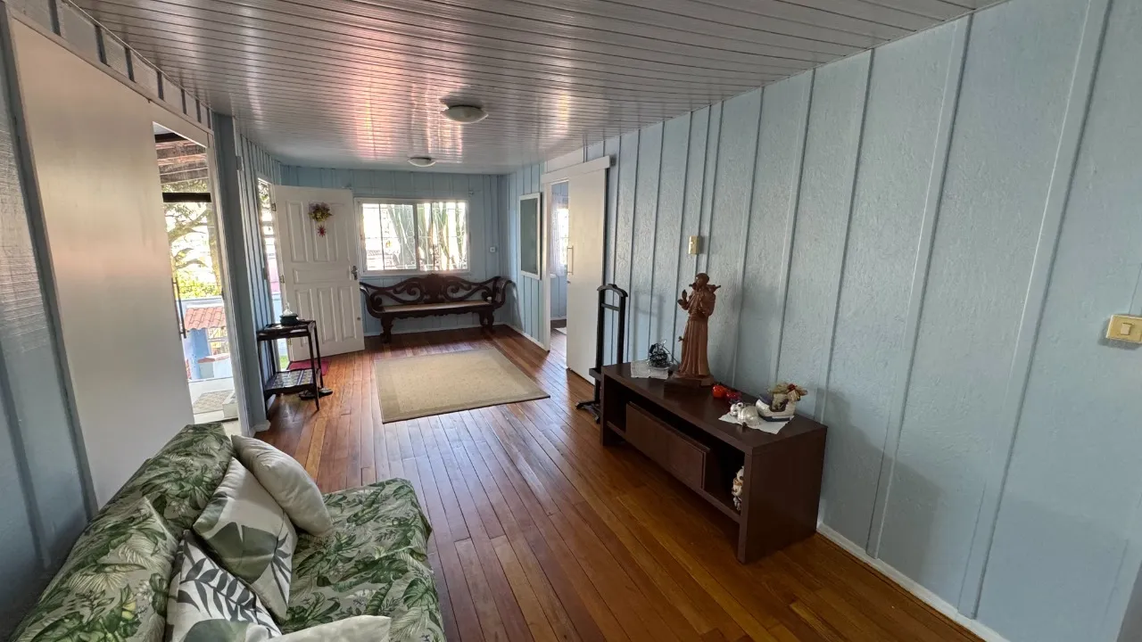 Casa com 1 suíte e 3 quartos à venda no bairro Santo Antônio em Joinville-SC por R$750.000,00. — foto 4