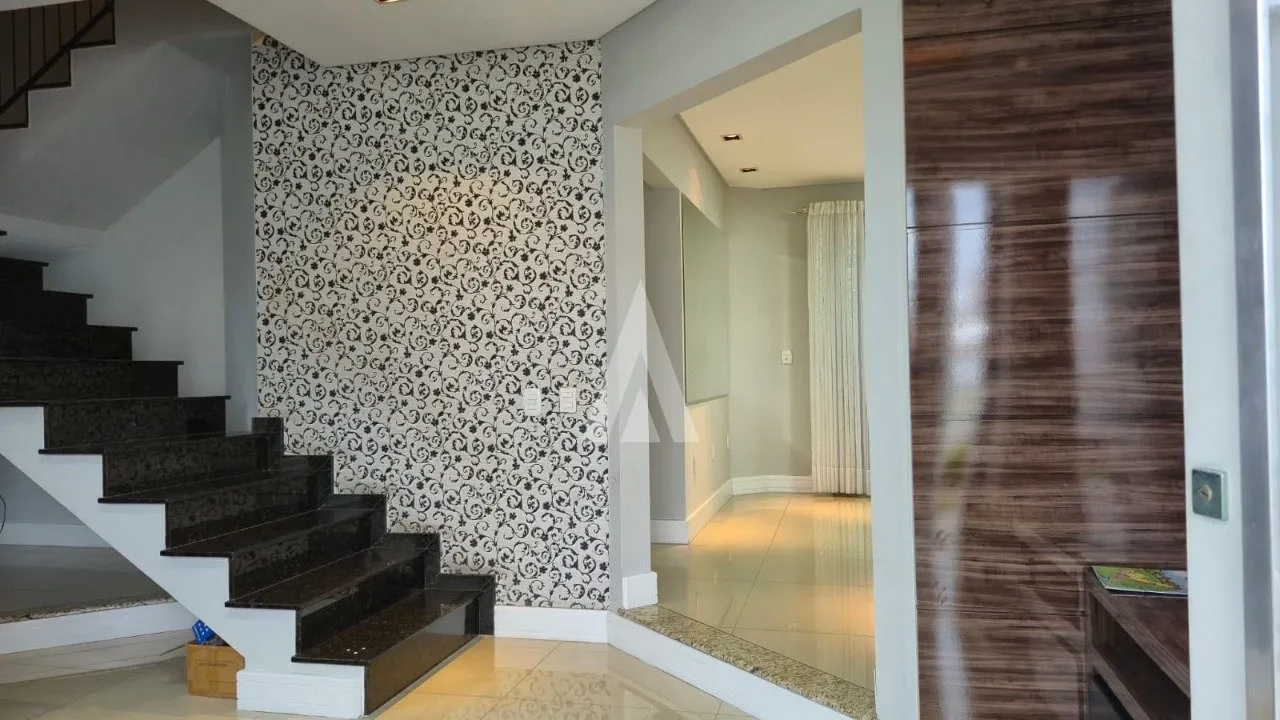 Casa em condomínio com 3 suítes e 1 quarto à venda no bairro Vila Nova em Joinville-SC por R$1.430.000,00. — foto 4