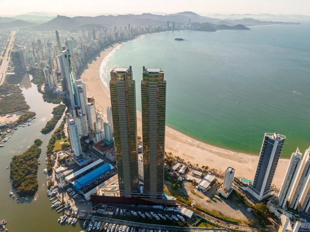 APARTAMENTO ALTO PADRÃO na frente do MAR: — foto 3