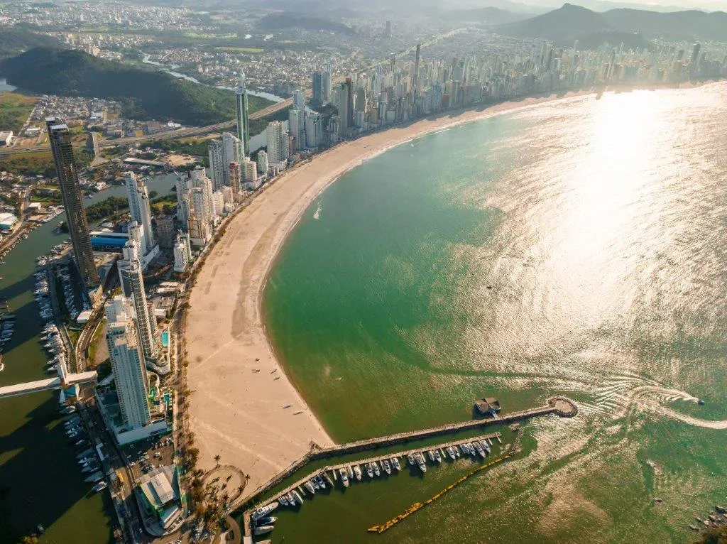 APARTAMENTO ALTO PADRÃO na frente do MAR: — foto 6
