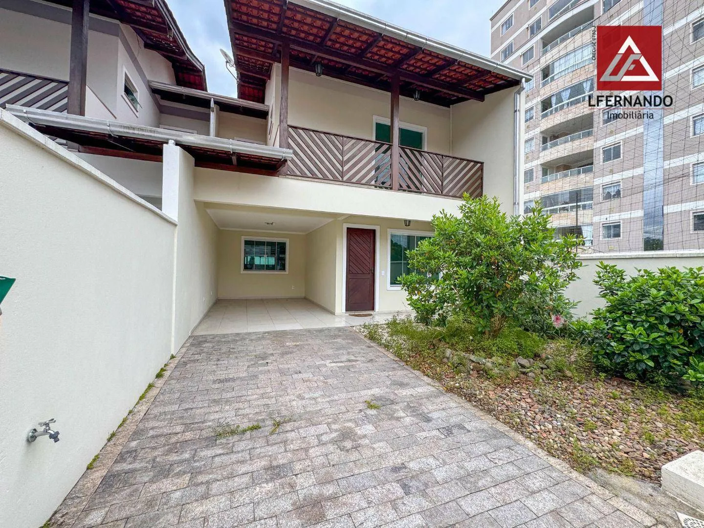 Casa com 3 dormitórios, sendo 1 suíte à venda, 124 m por R$ 740.000 - Salto Weissbach - Blumenau/SC — foto 2