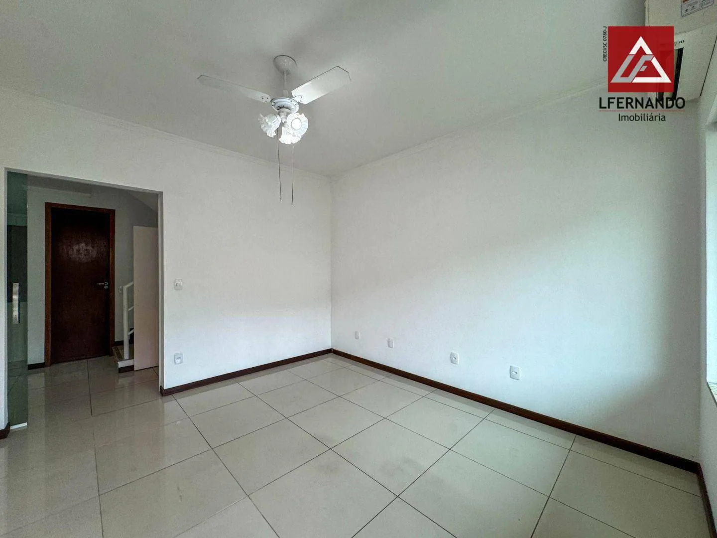 Casa com 3 dormitórios, sendo 1 suíte à venda, 124 m por R$ 740.000 - Salto Weissbach - Blumenau/SC — foto 6