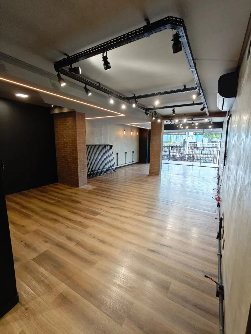 **Sala Comercial Térrea Climatizada e semi mobiliada - 70m | Centro - Blumenau** — foto 7