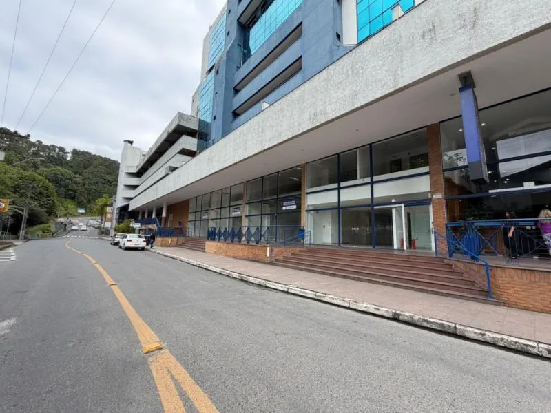 Sala comercial no Neumarkt Trade Center - Para venda e locação! - foto 1