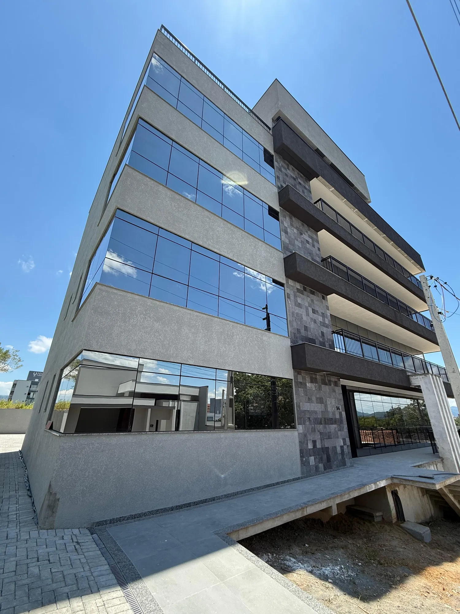 sala para locação 3 minutos do centro — foto 3