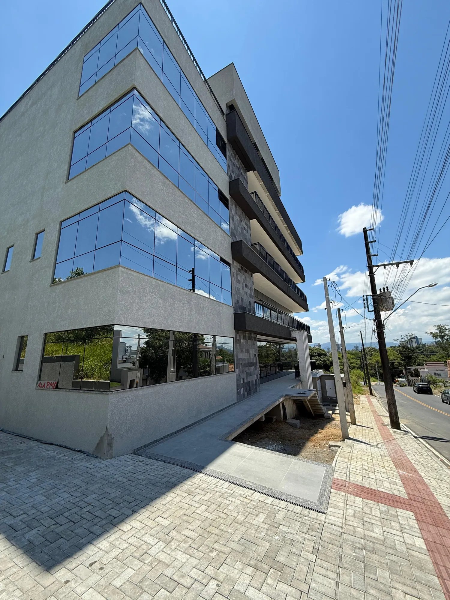 sala para locação 3 minutos do centro — foto 4