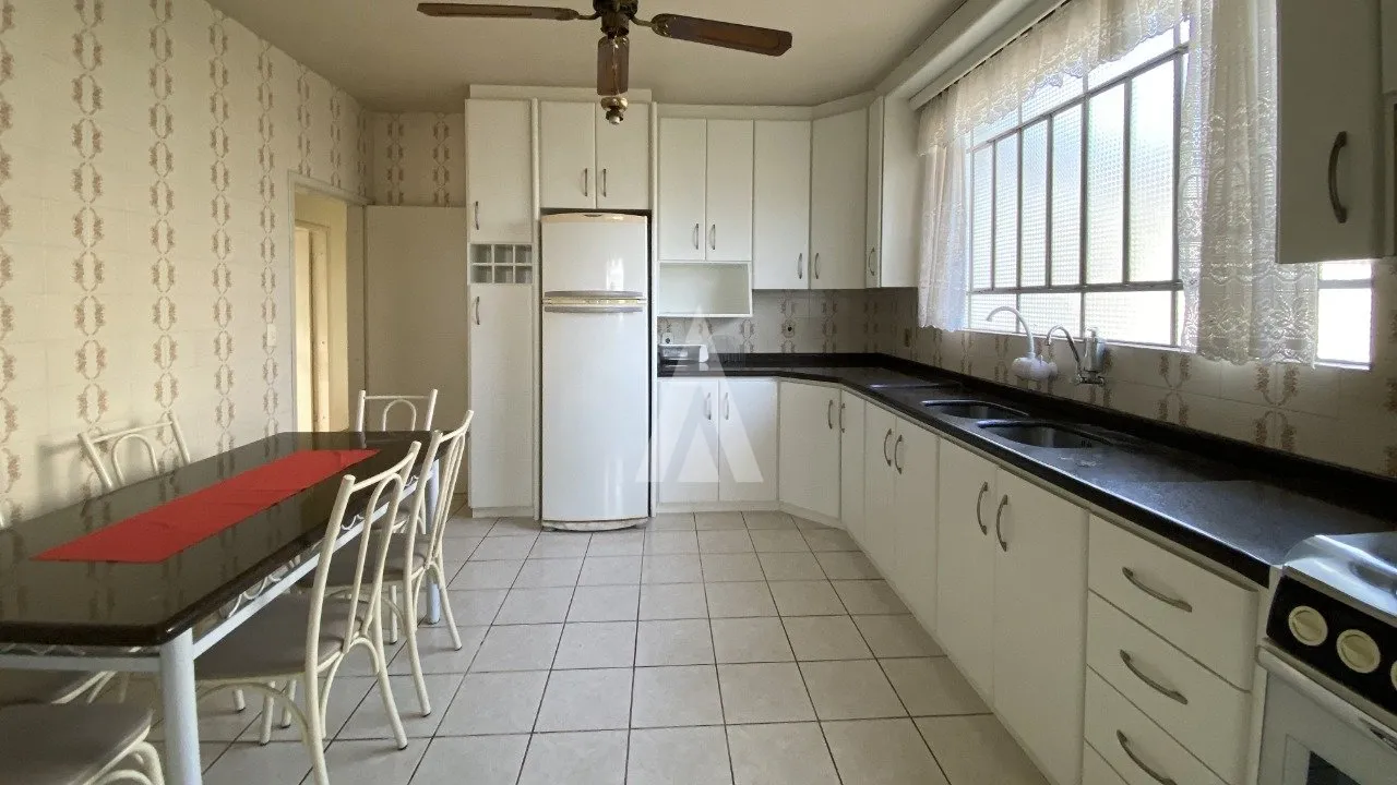 Casa com 3 quartos à venda no bairro Saguaçu em Joinville-SC por R$885.000,00. — foto 4