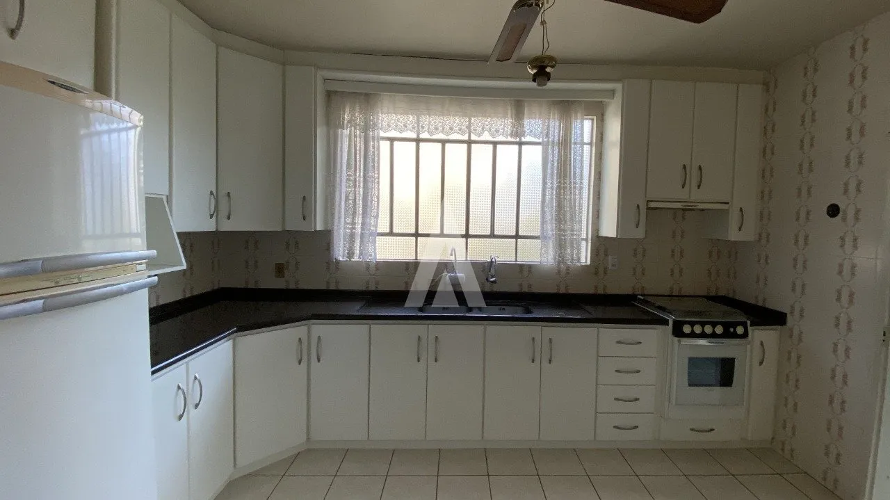 Casa com 3 quartos à venda no bairro Saguaçu em Joinville-SC por R$885.000,00. — foto 5