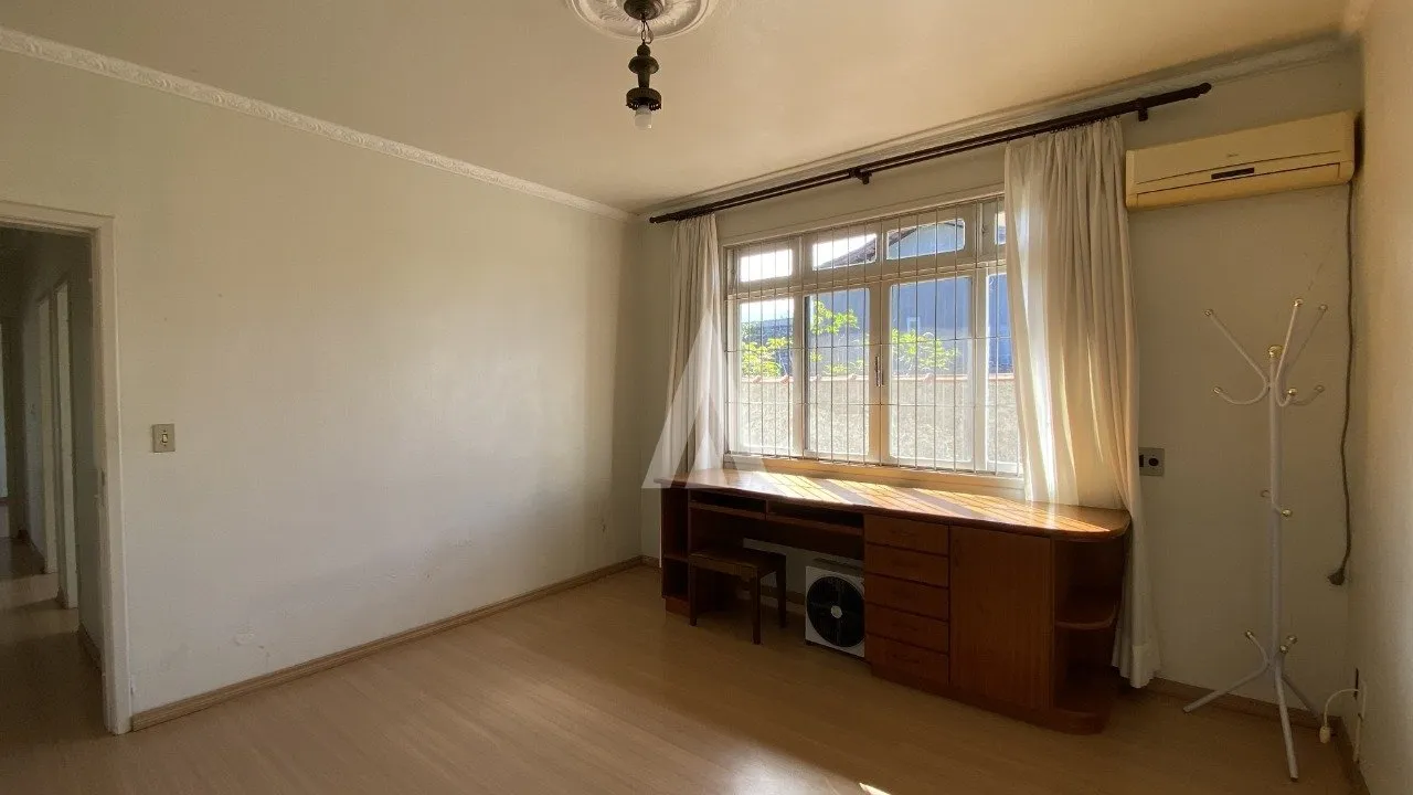 Casa com 3 quartos à venda no bairro Saguaçu em Joinville-SC por R$885.000,00. — foto 7