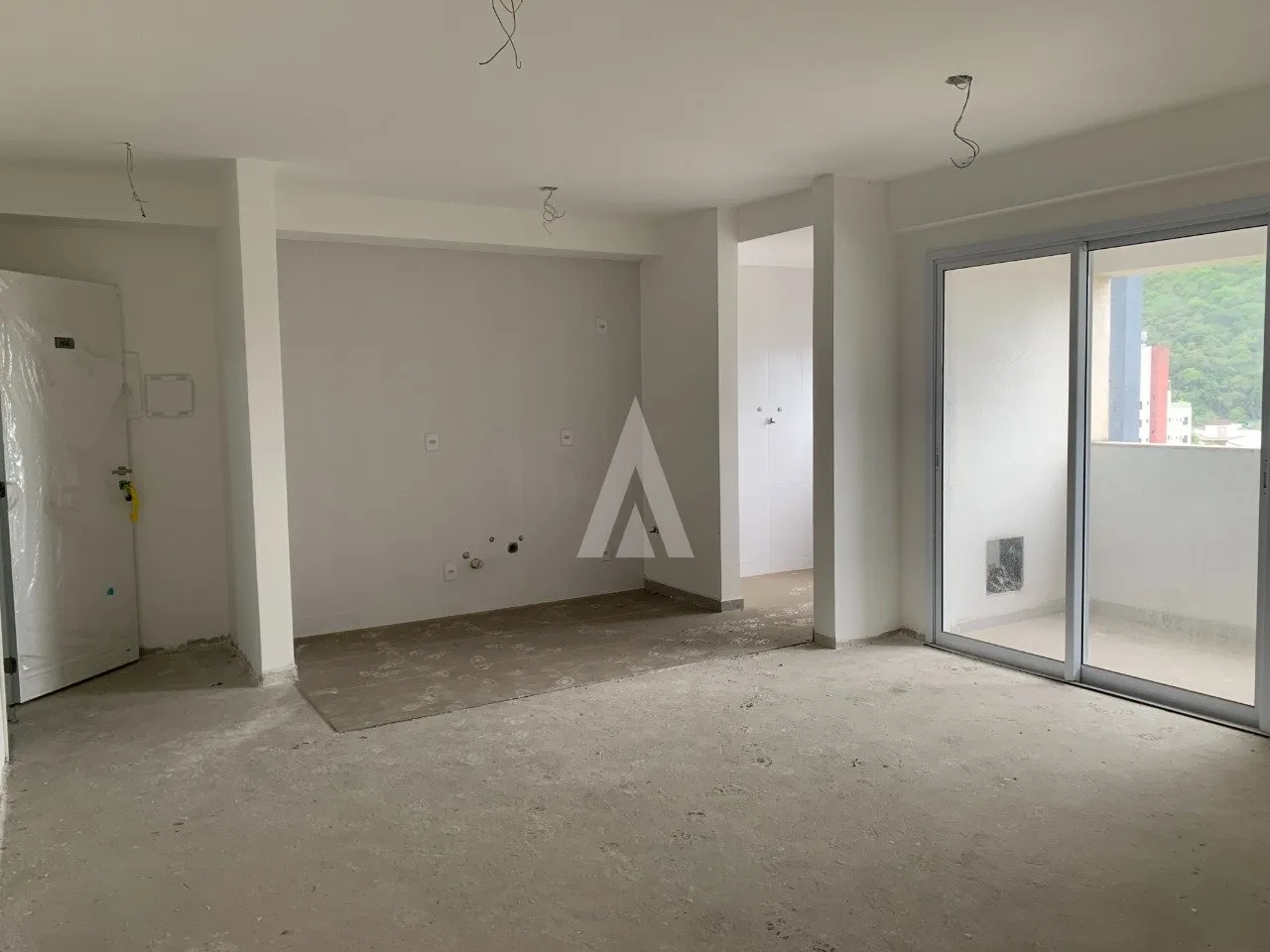 Apartamento com 1 suíte mais 2 quartos à venda no Centro de Joinville-SC por R$ 609.000.00. — foto 2