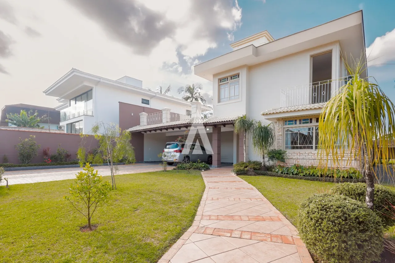 Casa com 3 suítes à venda no bairro Glória em Joinville-SC por R$2.599.000,00. - foto 1