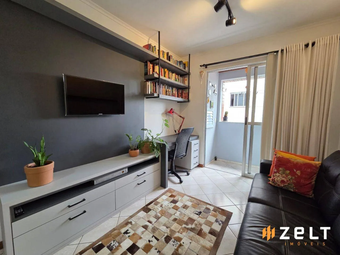 Apartamento com 1 dormitório à venda, 55 m por R$ 399.000,00 - Victor Konder - Blumenau/SC - foto 1