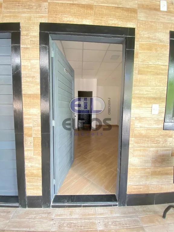 Sala Comercial localizada no bairro Anita Garibald - foto 1