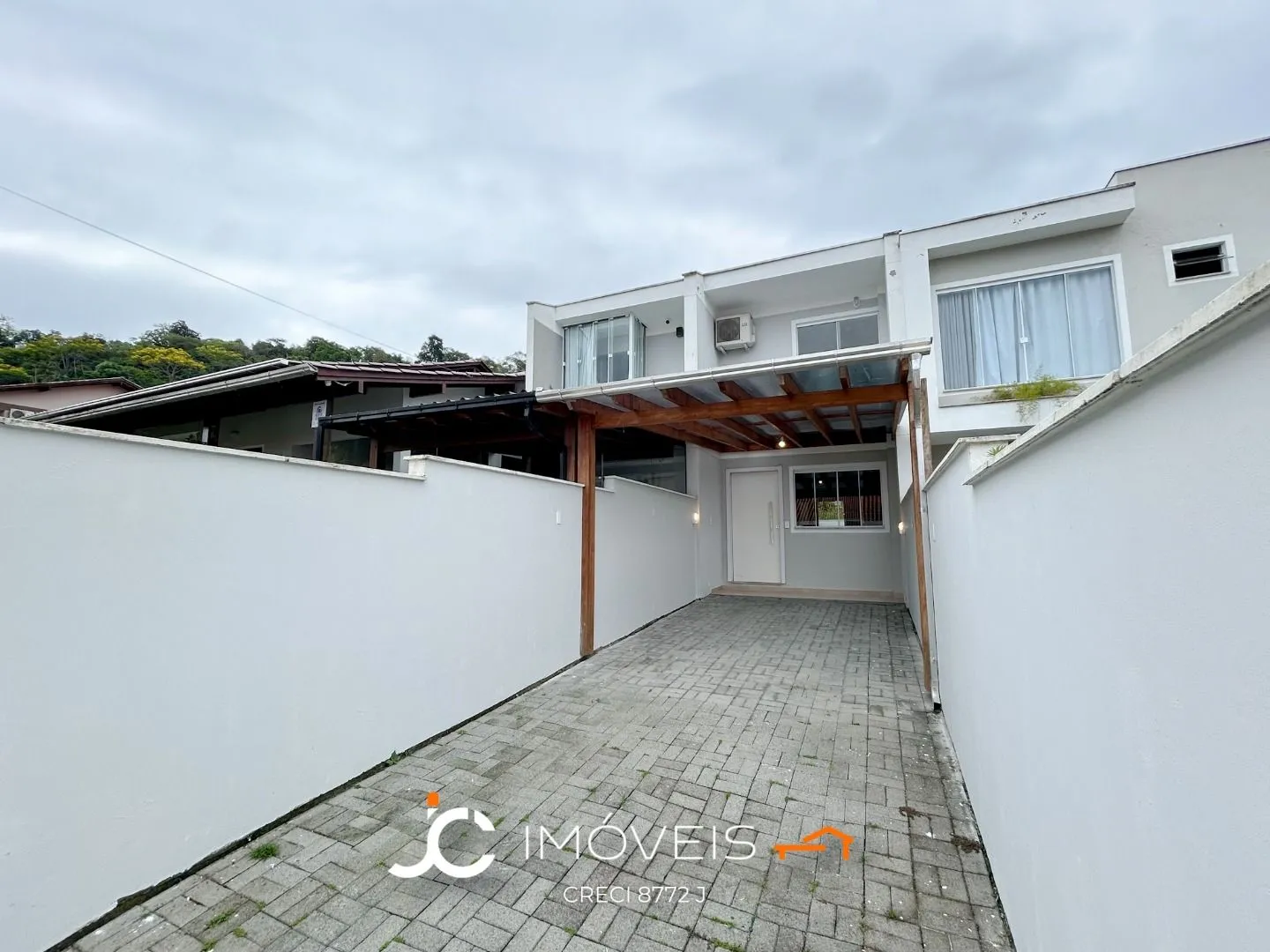 Sobrado com 2 dormitórios à venda, 77 m por R$ 420.000,00 - Velha - Blumenau/SC - foto 1