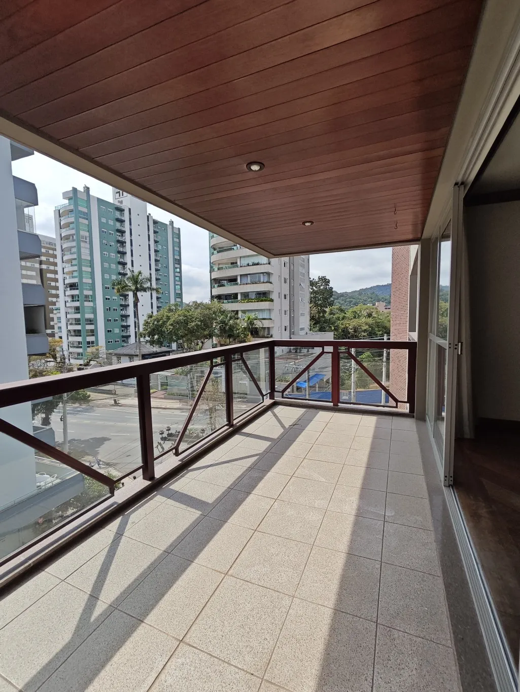 Amplo e exclusivo apartamento no Jardim Blumenau — foto 4