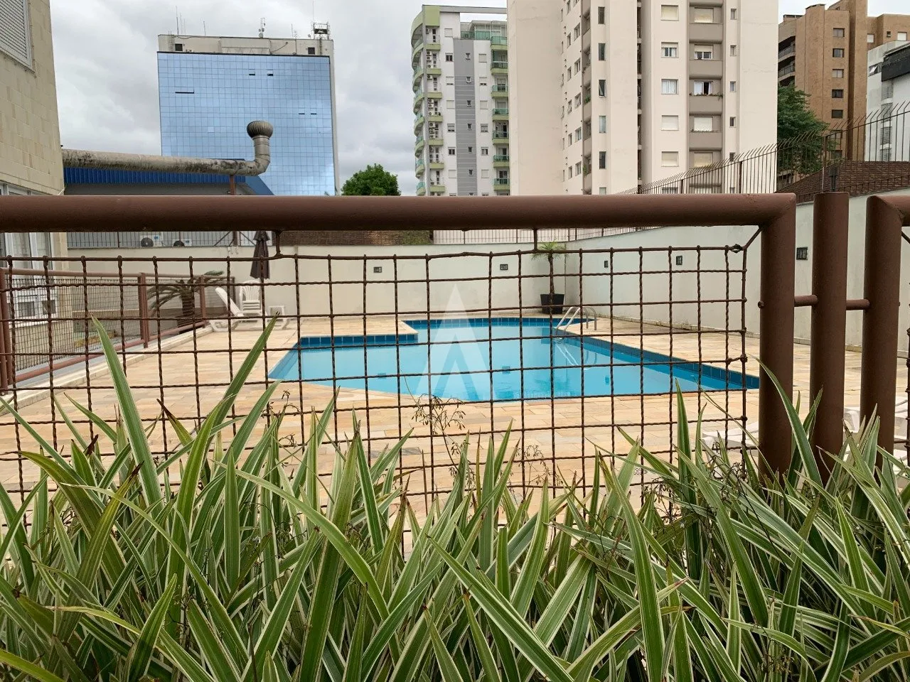Apartamento com 1 suíte e 2 quartos à venda no bairro Centro em Joinville-SC de R$640.000,00 por R$ 608.000,00. — foto 2