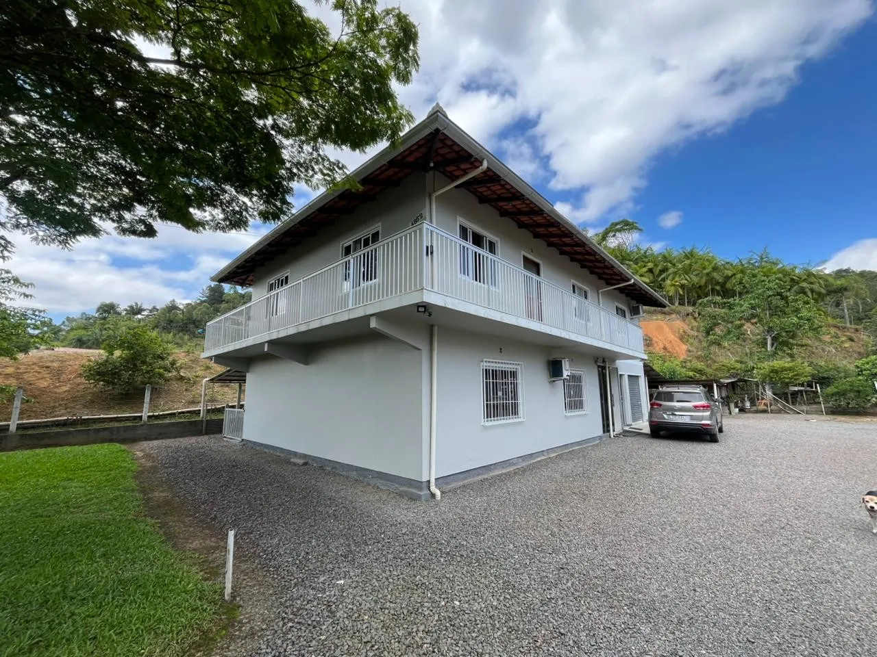 CASA COM AMPLO POTENCIAL DE LOCAÇÃO NO BAIRRO SÃO LUIZ EM APIÚNA — foto 2