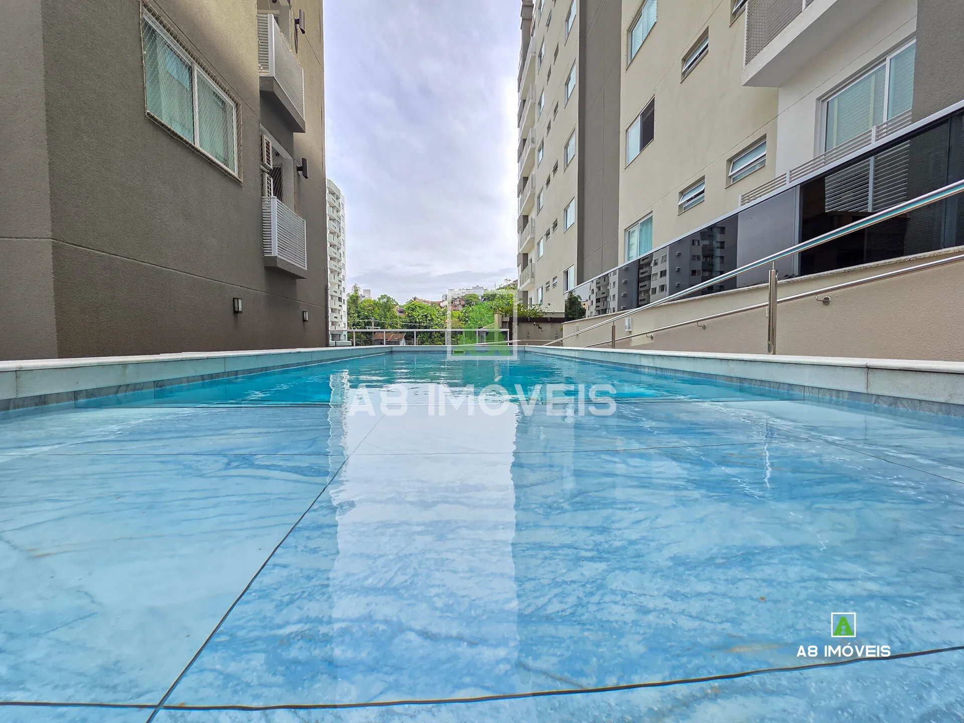 APARTAMENTO COM 2 SUÍTES 2 VAGAS ÚLTIMO ANDAR VILA NOVA — foto 2