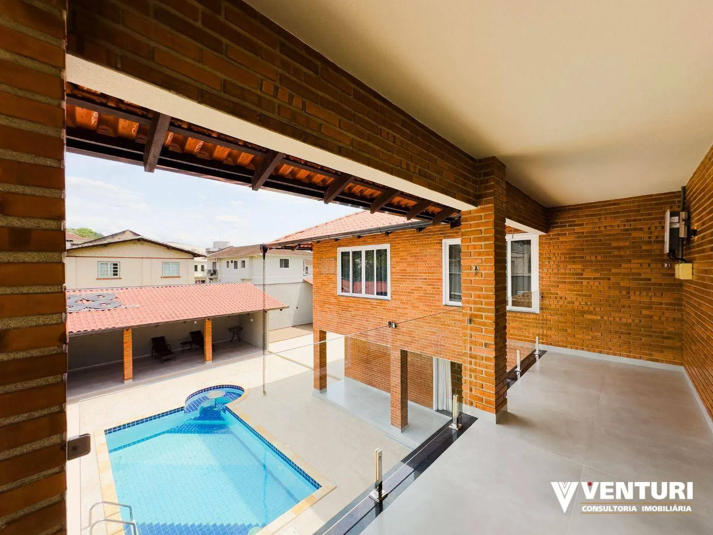 Casa com 4 dormitórios à venda, sendo 2 suítes com 370 m por R$ 1.950.000 - Garcia - Blumenau/SC — foto 2