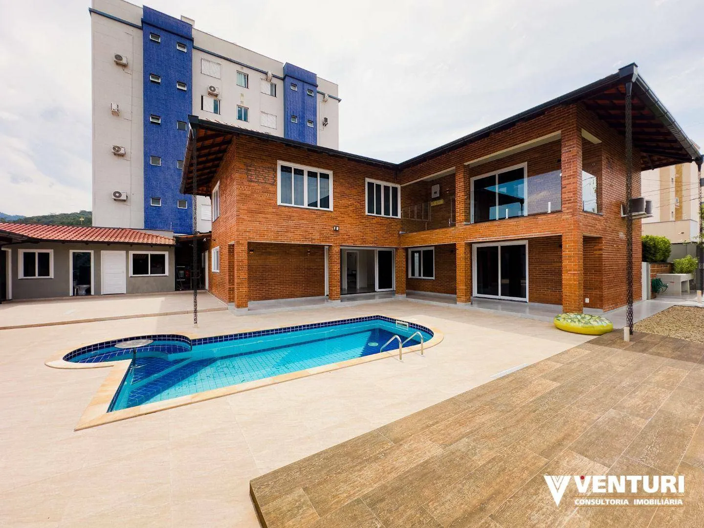 Casa com 4 dormitórios à venda, sendo 2 suítes com 370 m por R$ 1.950.000 - Garcia - Blumenau/SC — foto 5