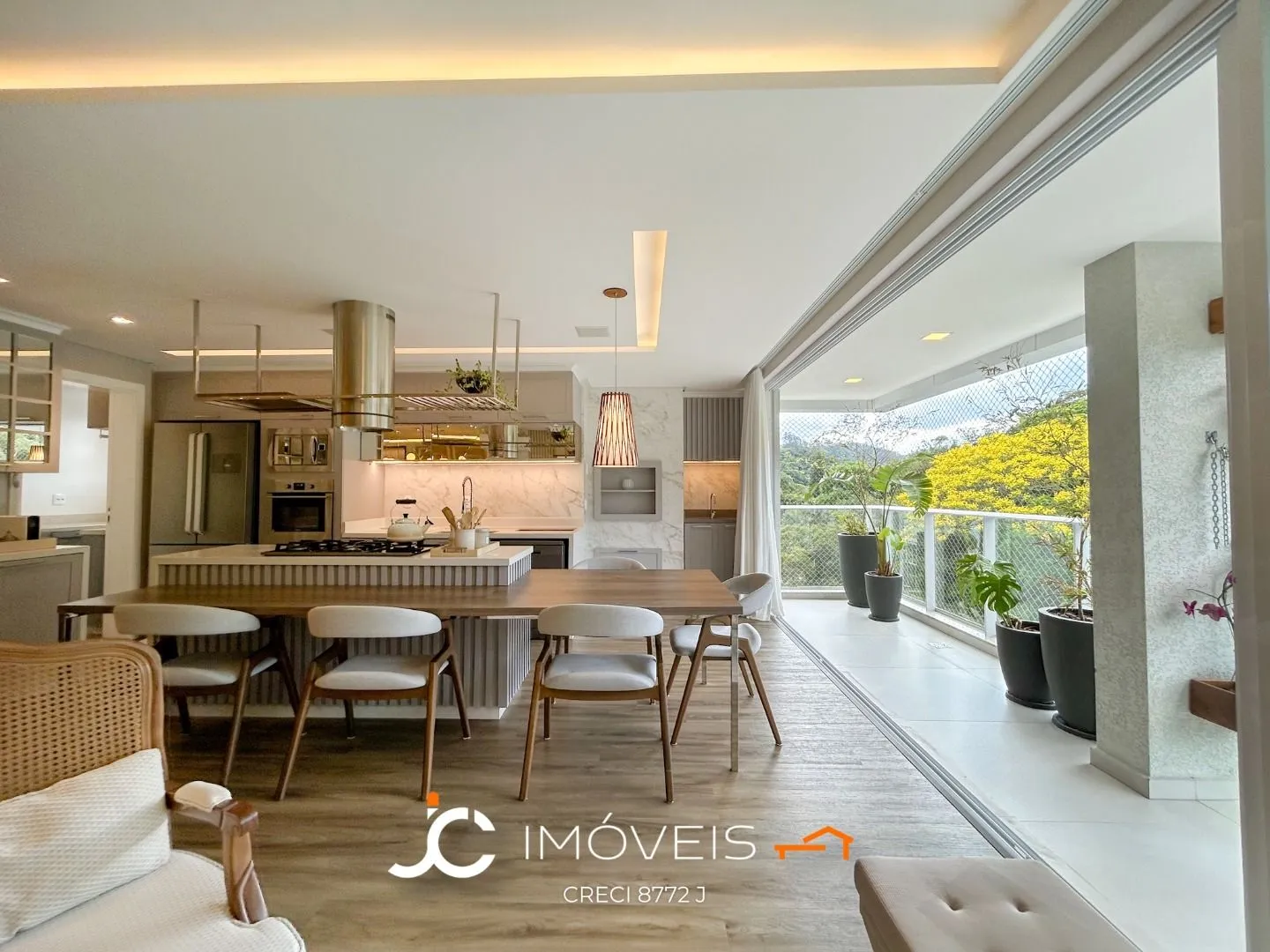 Apartamento com 3 suítes à venda, 194 m por R$ 3.600.000 - Bom Retiro - Blumenau/SC - foto 1