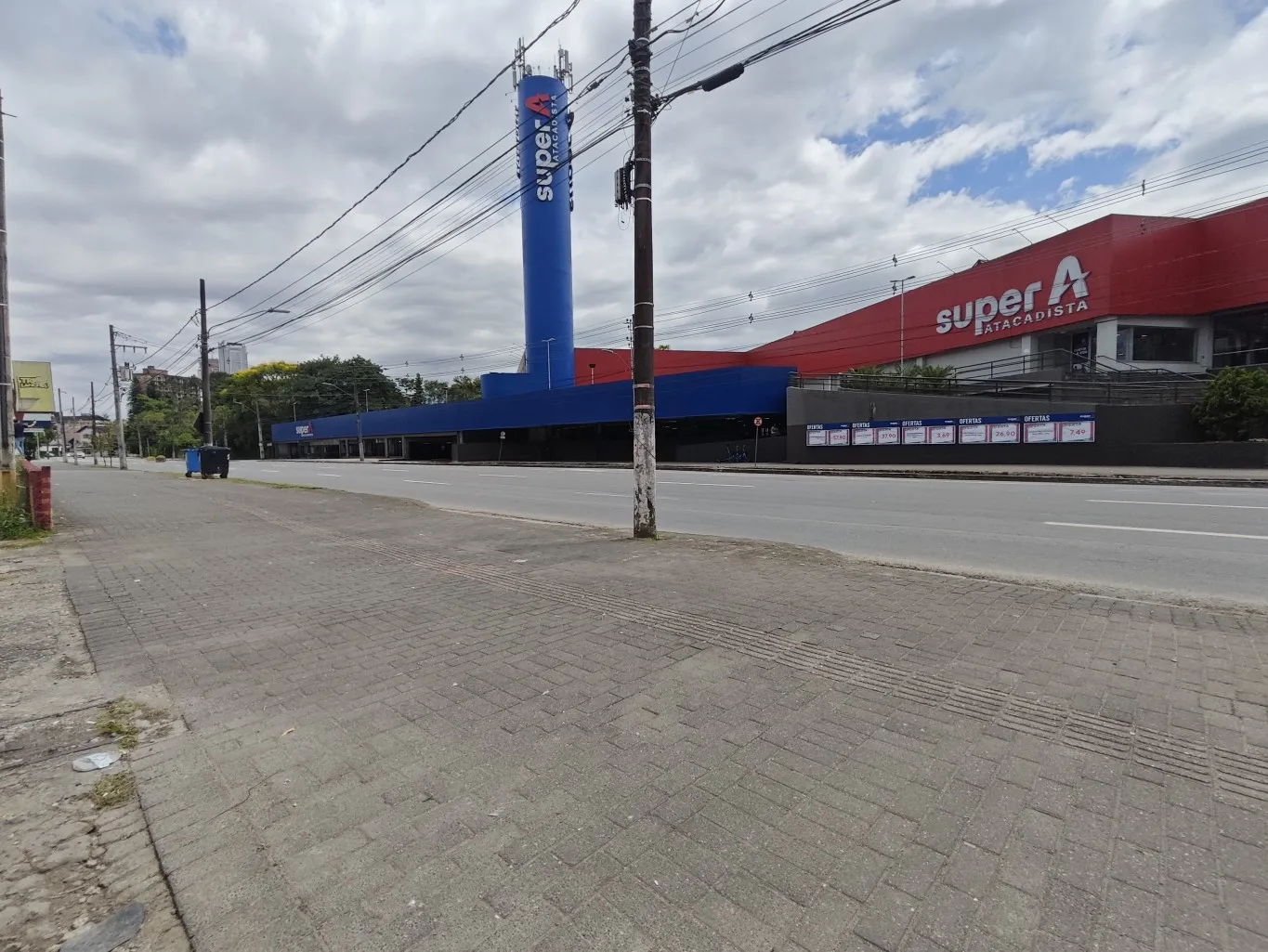 **Terreno em localização estratégica - Rua Sete de Setembro, Blumenau** - foto 1