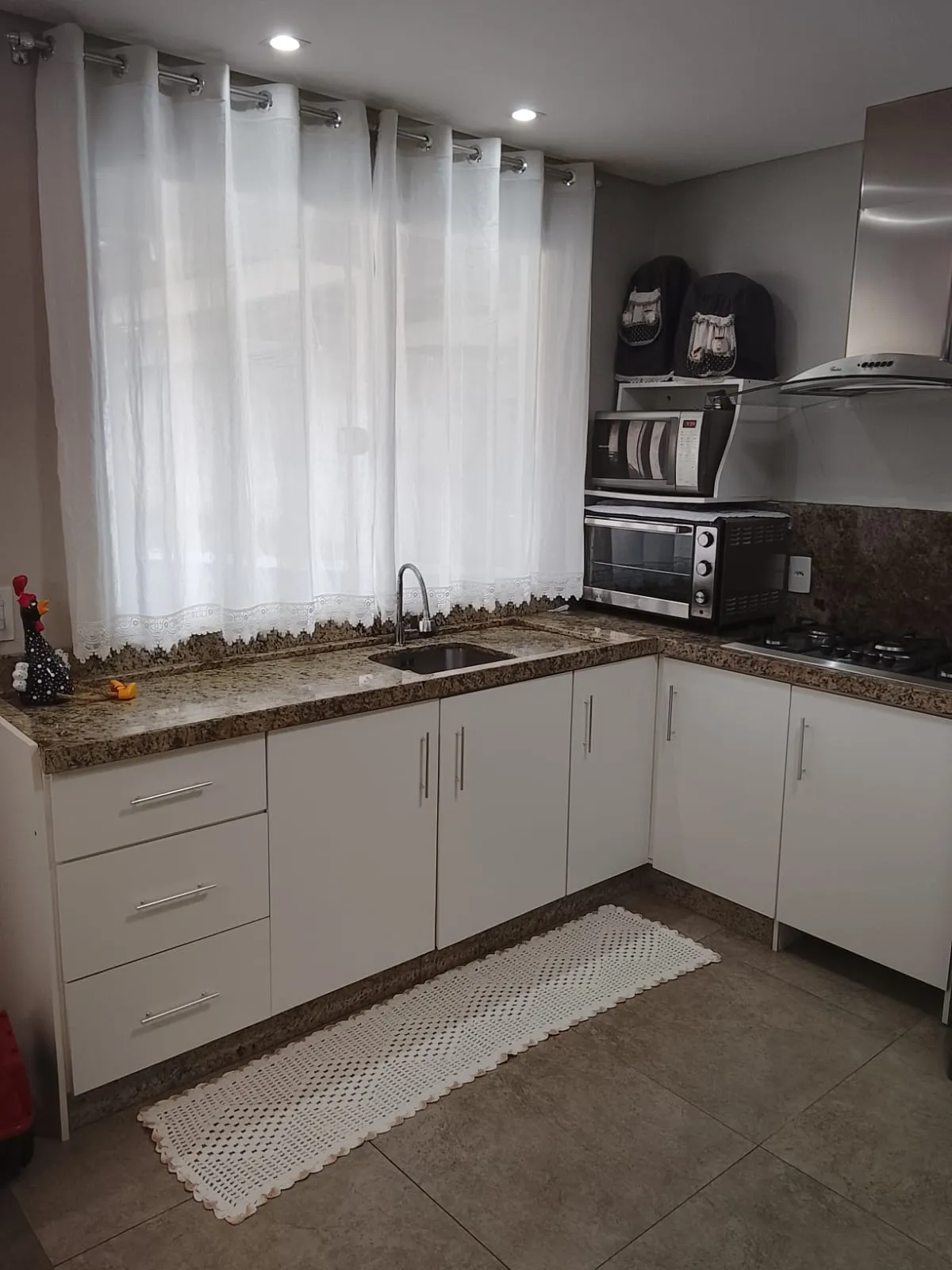 Casa com amplo terreno Plano em Rua sem Saída — foto 3