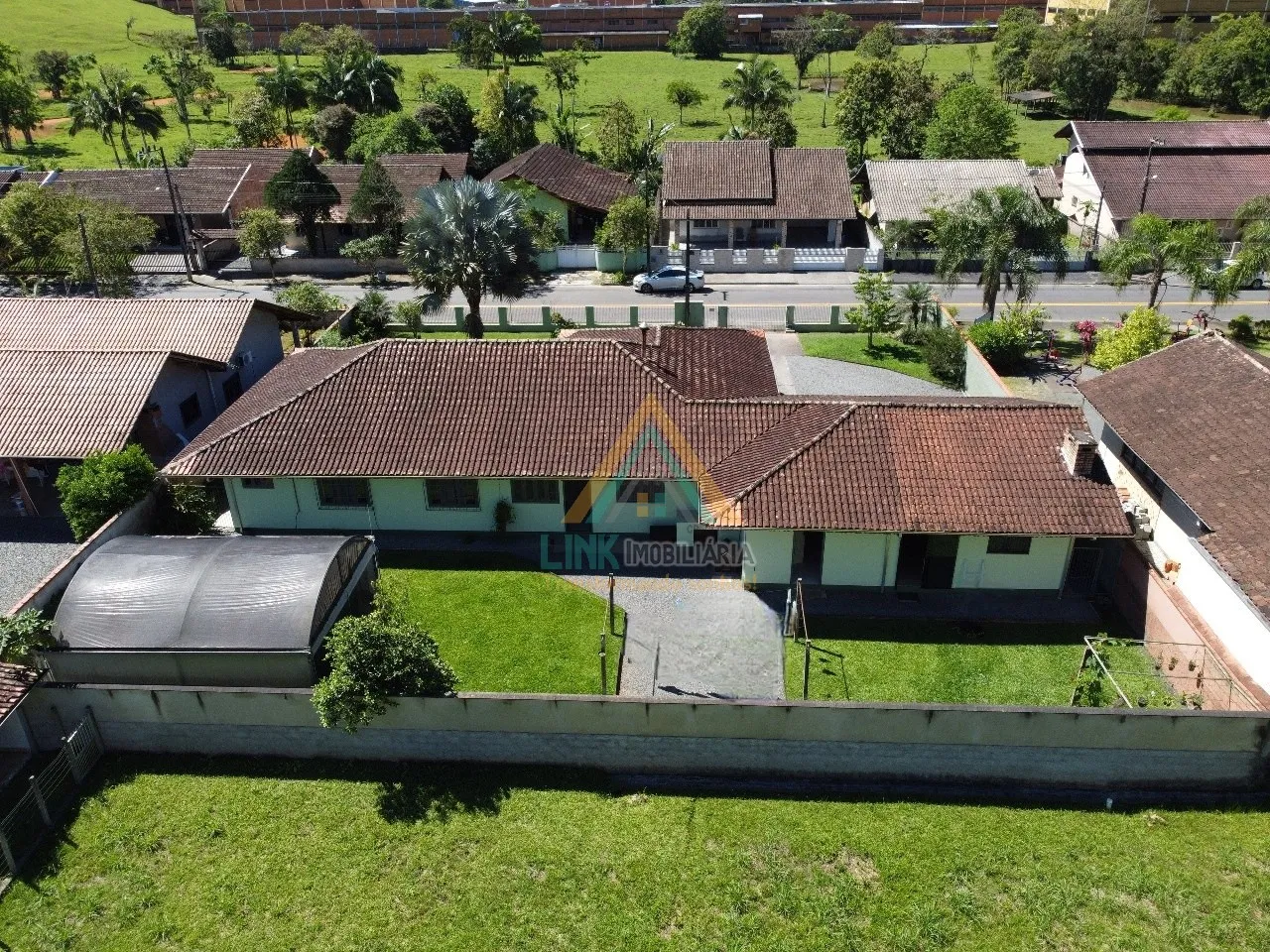 Casa de Alvenaria com 230,04m, no centro da cidade de Pomerode, edificada num Terreno de 960,00m. — foto 3