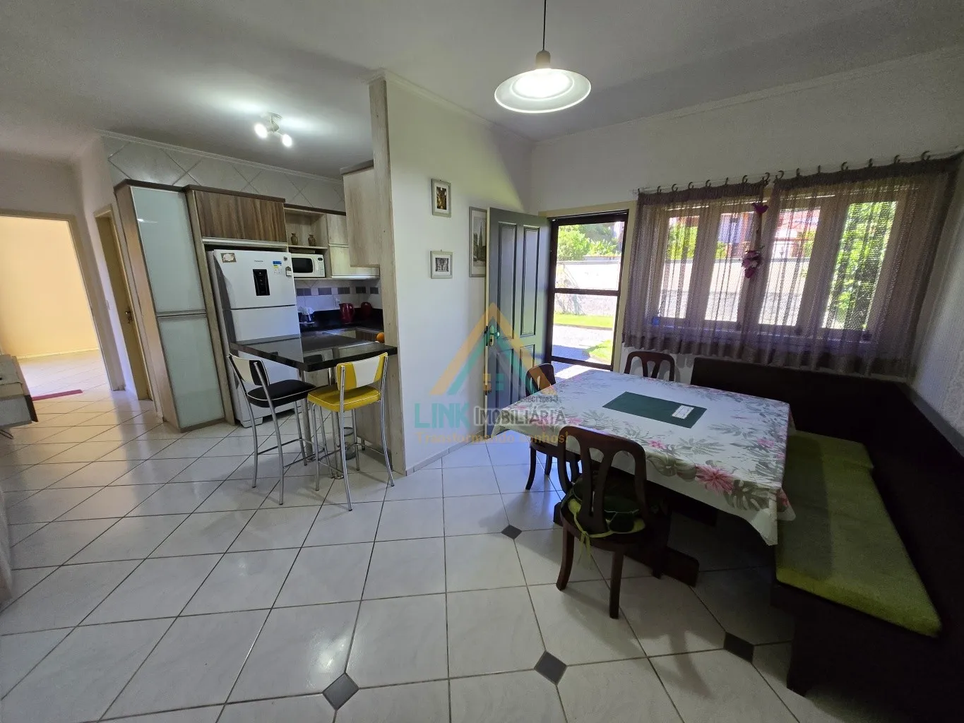 Casa de Alvenaria com 230,04m, no centro da cidade de Pomerode, edificada num Terreno de 960,00m. — foto 7