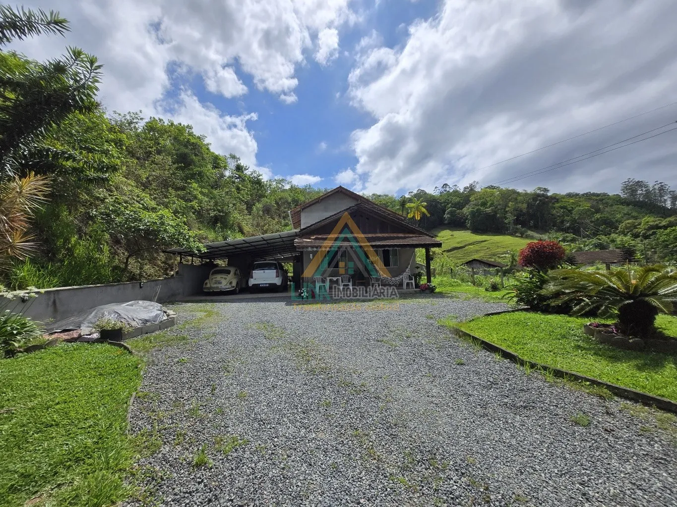 Casa de Alvenaria na cidade de Pomerode, com 171,95m de Área Construída, Edificada num Terreno de 11.500,00m. — foto 2