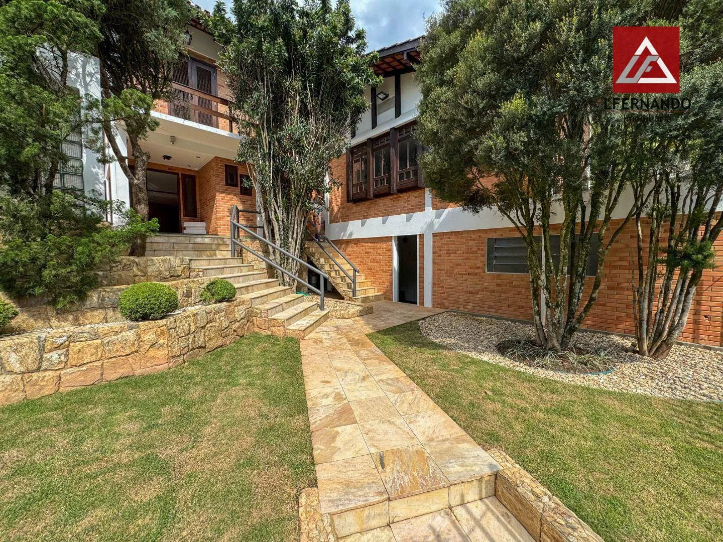 Casa com 3 dormitórios, sendo 1 suíte à venda, 213 m por R$ 950.000 - Velha - Blumenau/SC — foto 2