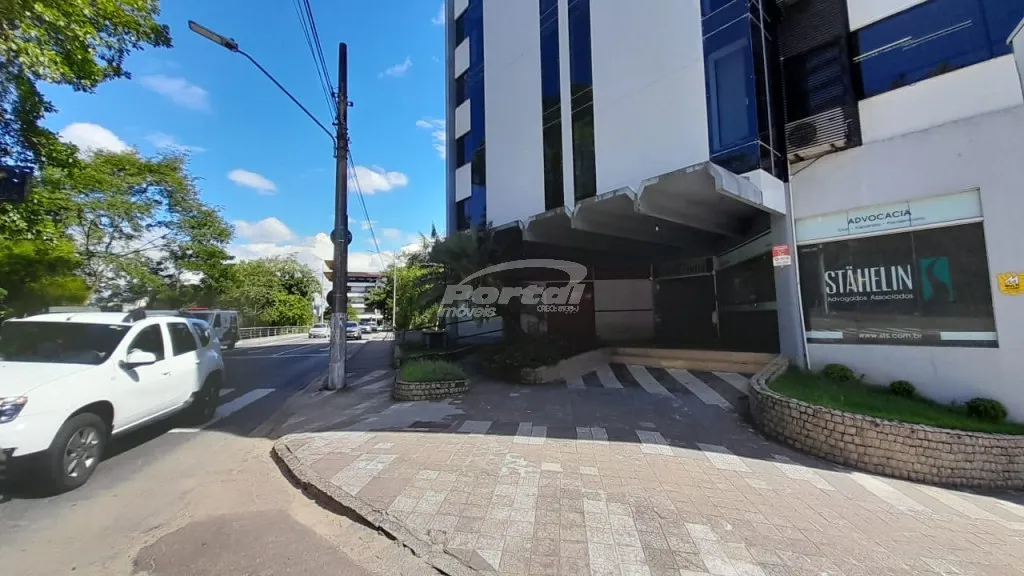 Ótima sala comercial no bairro Victor Konder, em Blumenau/SC. — foto 2