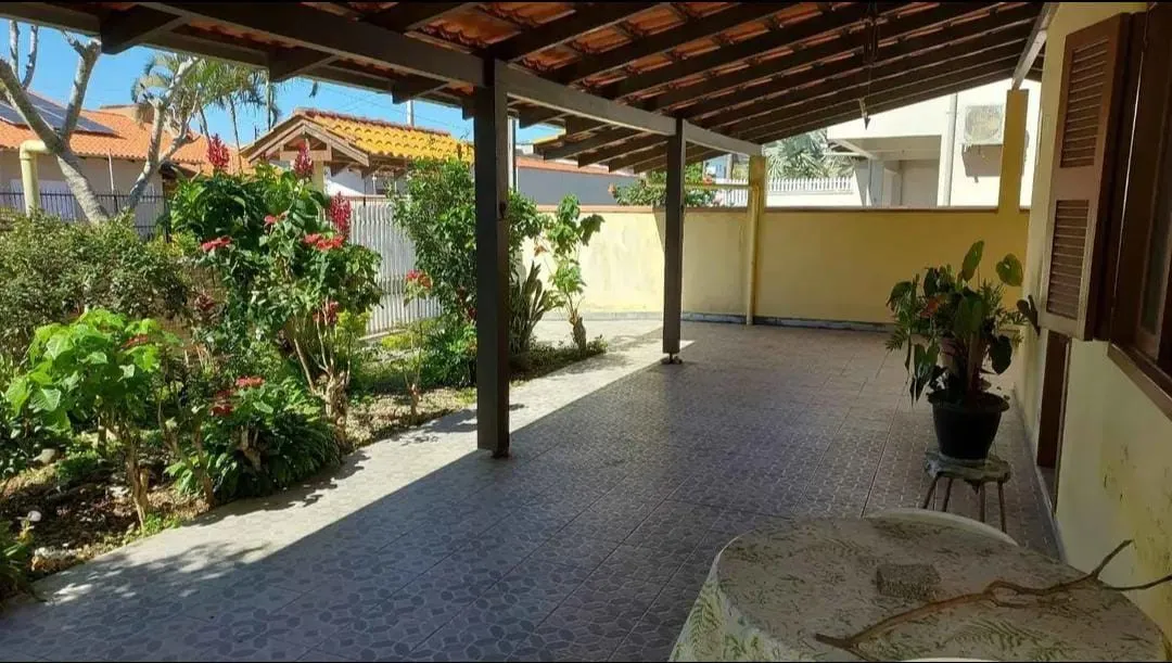 CASA A VENDA NA PRAIA ALEGRE- PENHA SC — foto 2