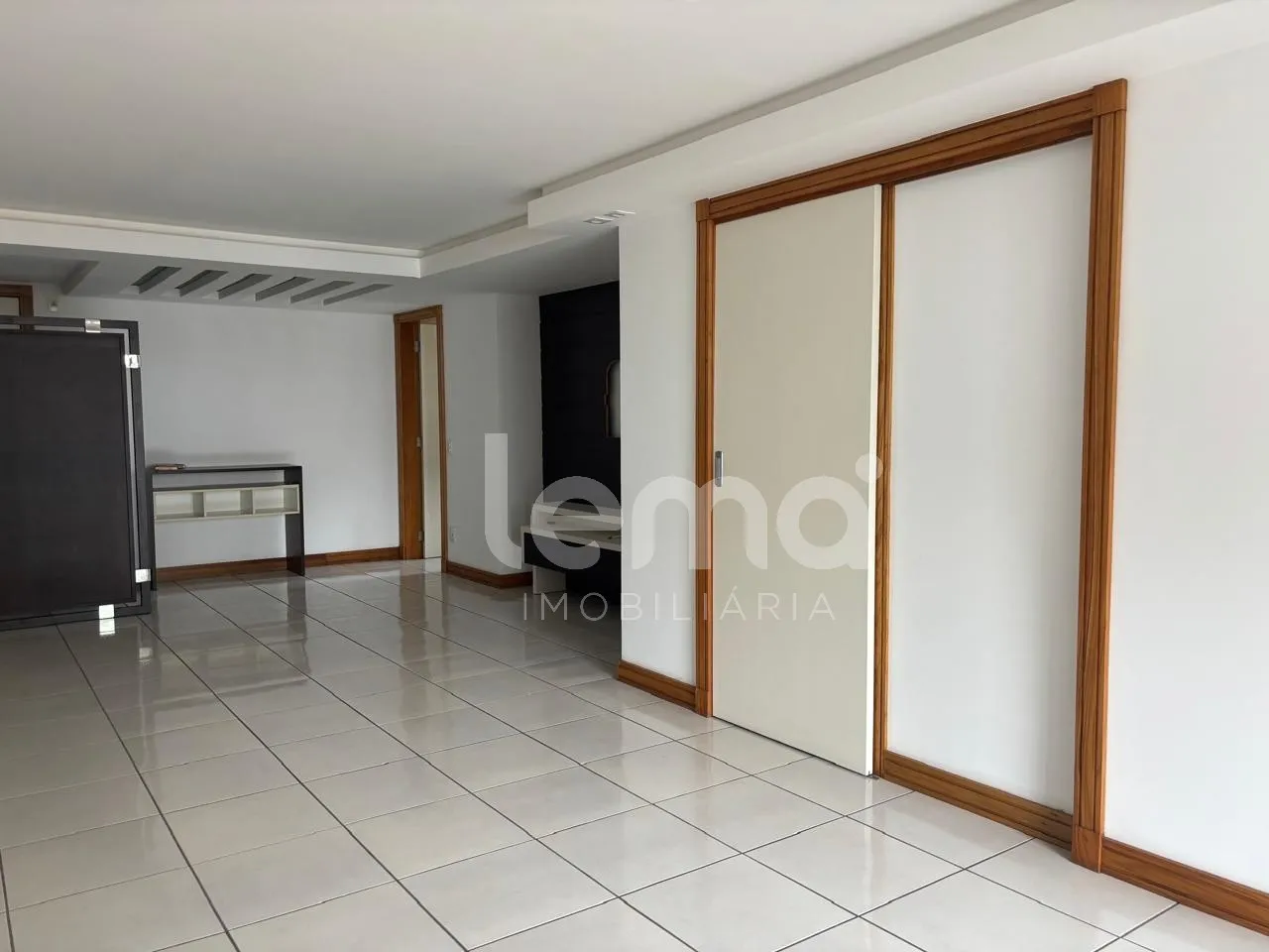 Apartamento com 2 dormitórios, sendo uma suíte, no bairro Itoupava Seca em Blumenau. — foto 3