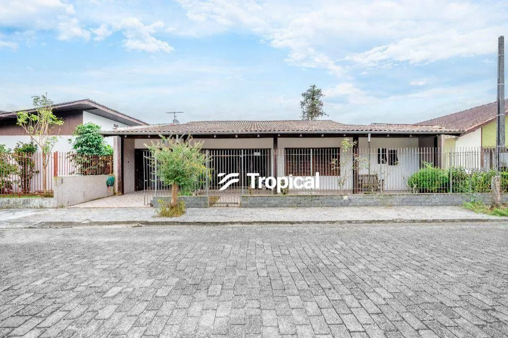 Casa com 3 dormitórios à venda, 270 m por R$ 899.000,00 - Garcia - Blumenau/SC - foto 1