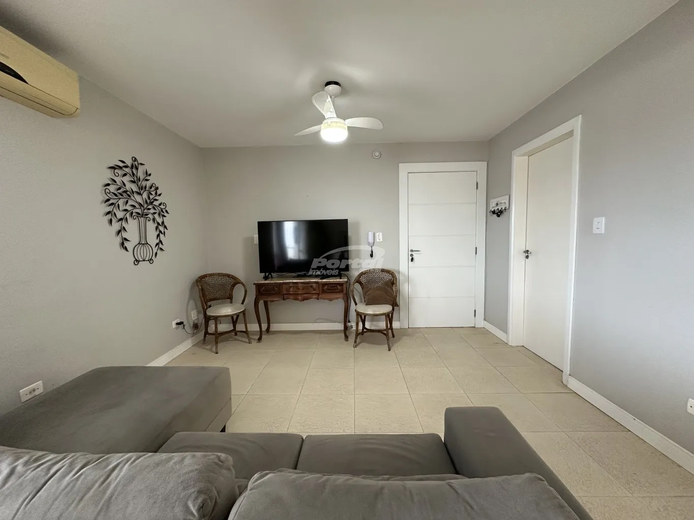 Apartamento frente mar disponível para locação no bairro Centro, em Balneário Piçarras/SC. Cód. 22446 — foto 6