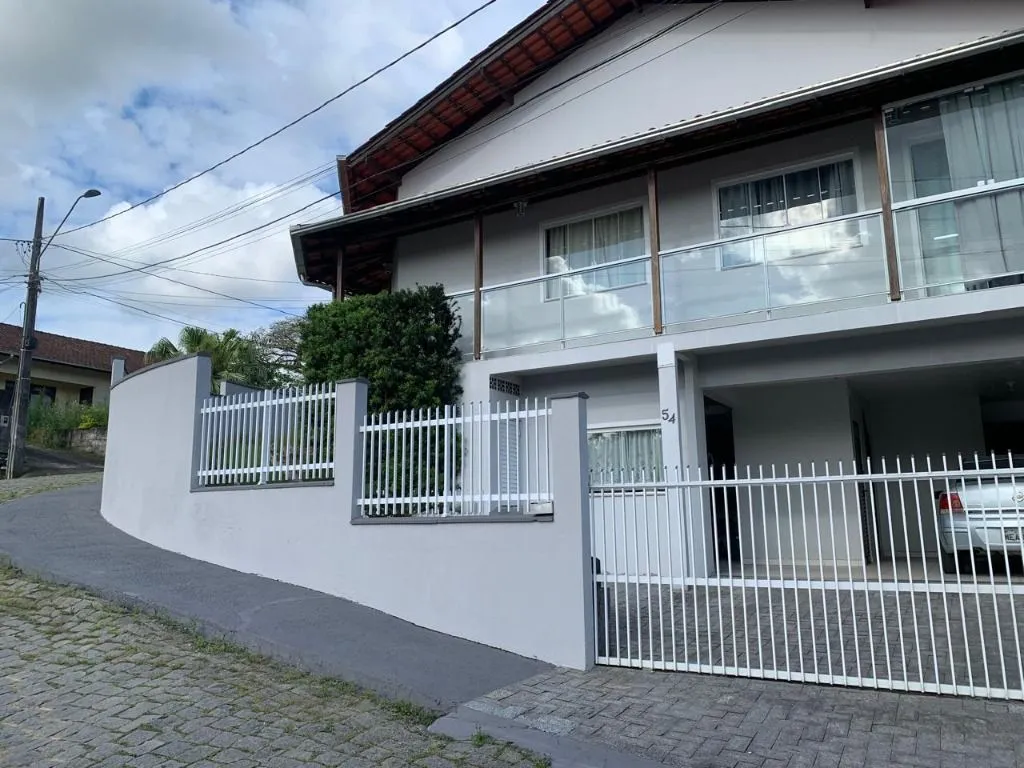 Casa com 3 dormitórios à venda, 300 m por R$ 780.000,00 - Badenfurt - Blumenau/SC - foto 1